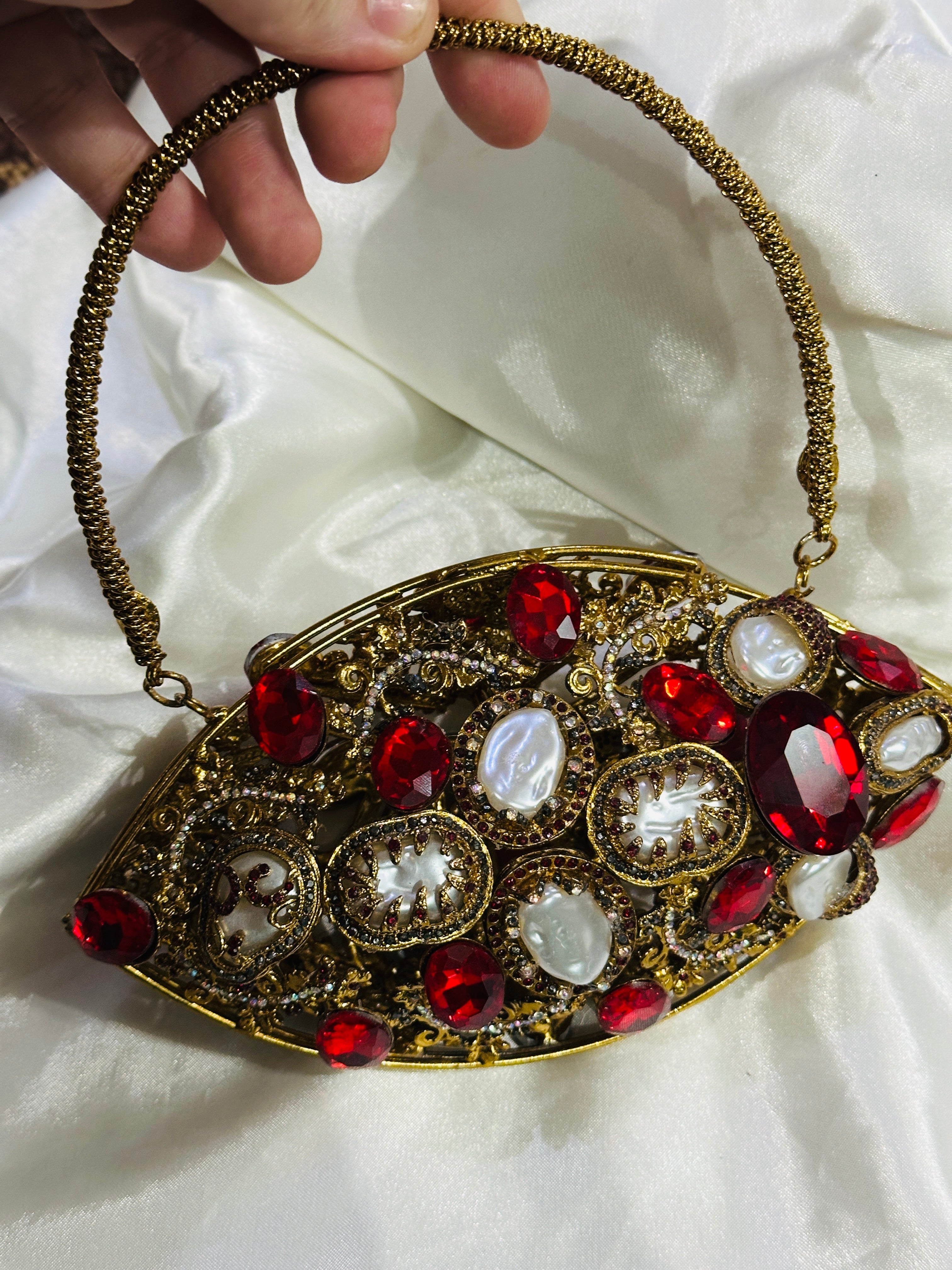 Turkish clutch red stone
