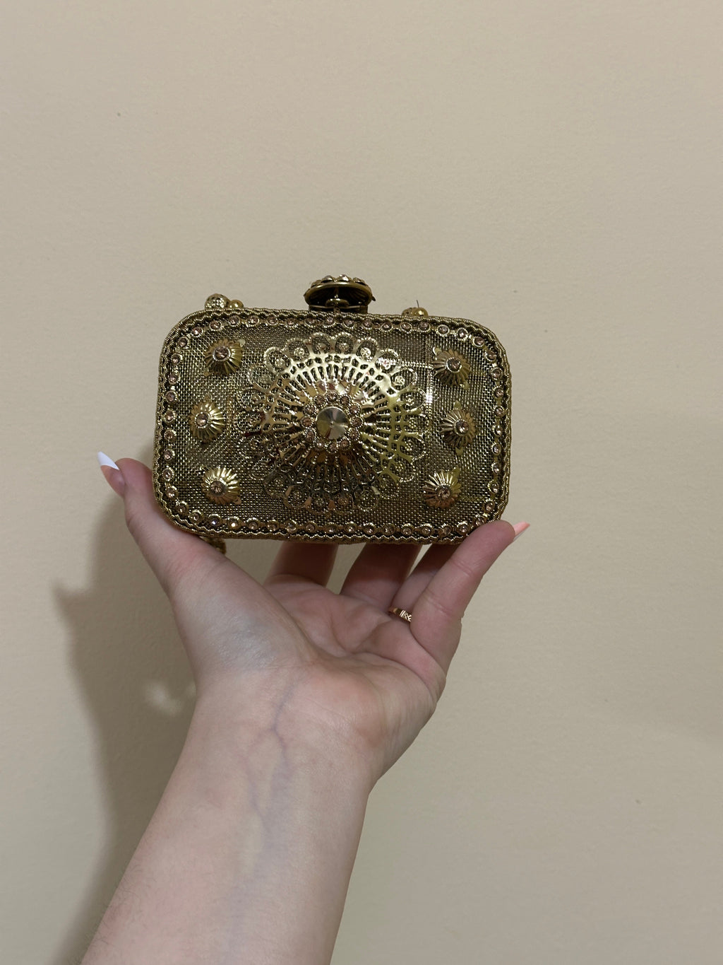 Aurum clutch