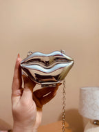 Mini clutch style