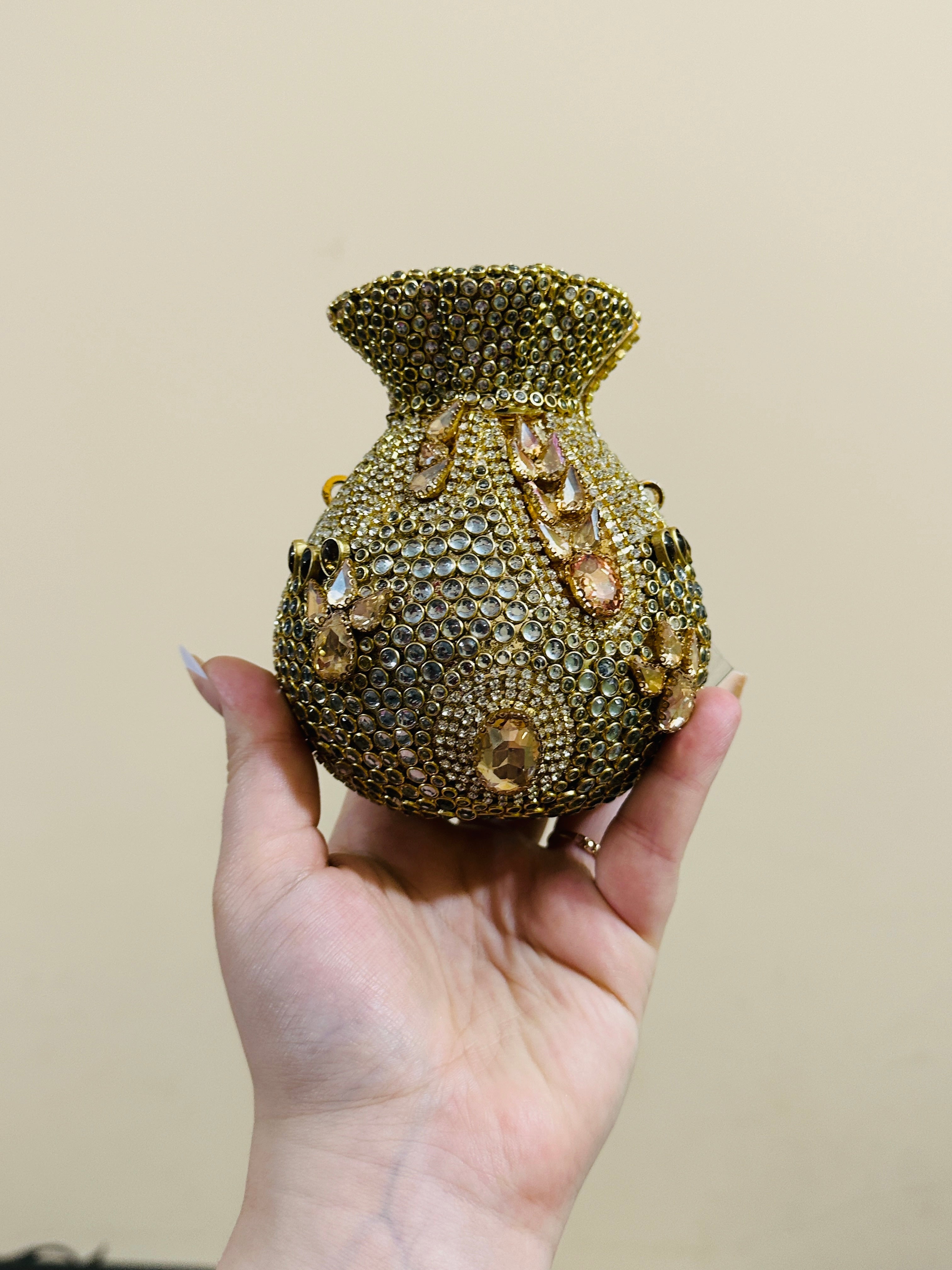 POTLI CLUTCH