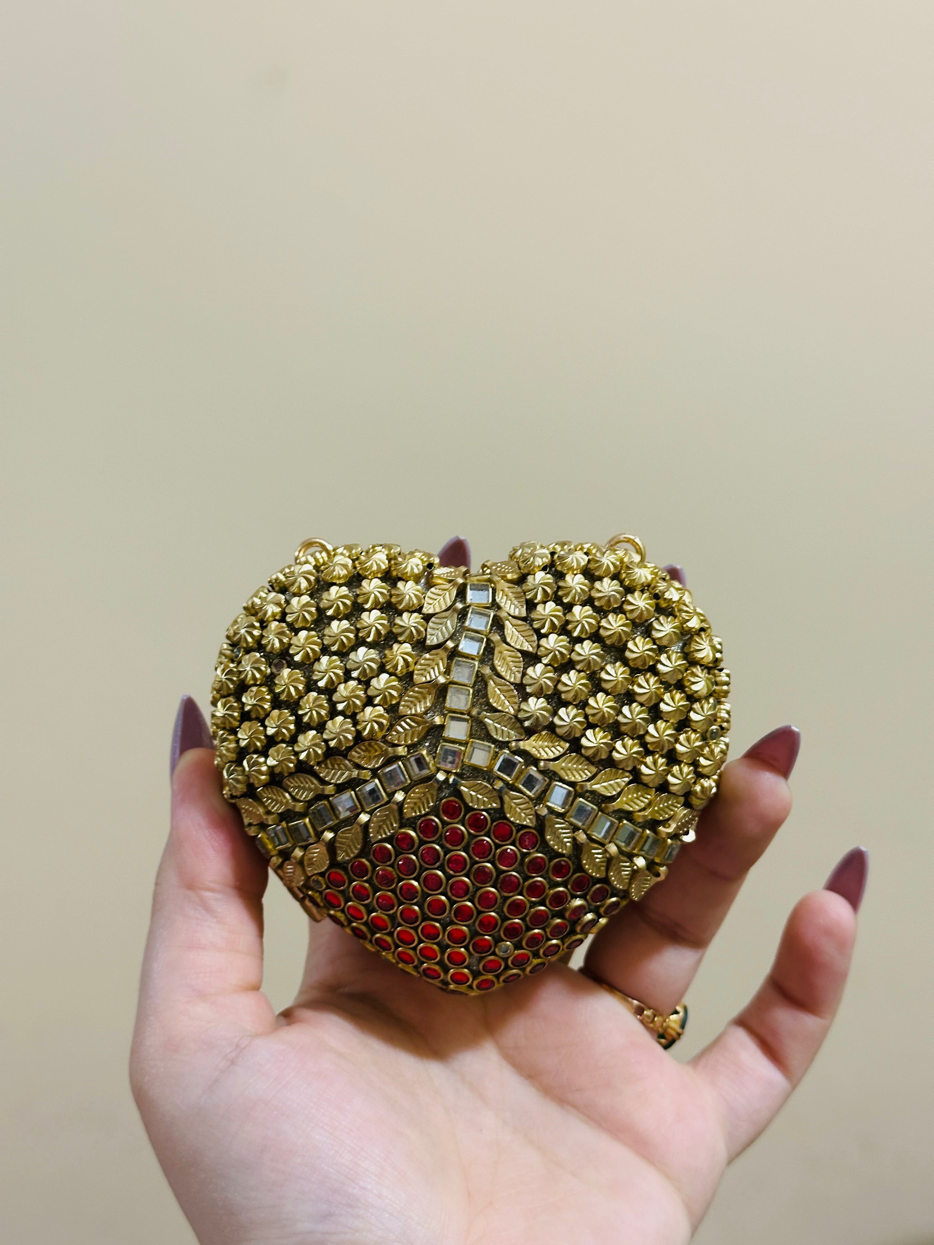 Mini leafs kundan heart