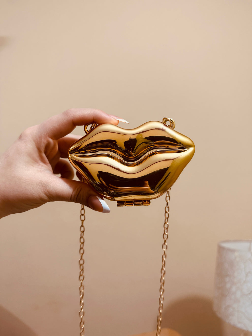 Mini clutch style