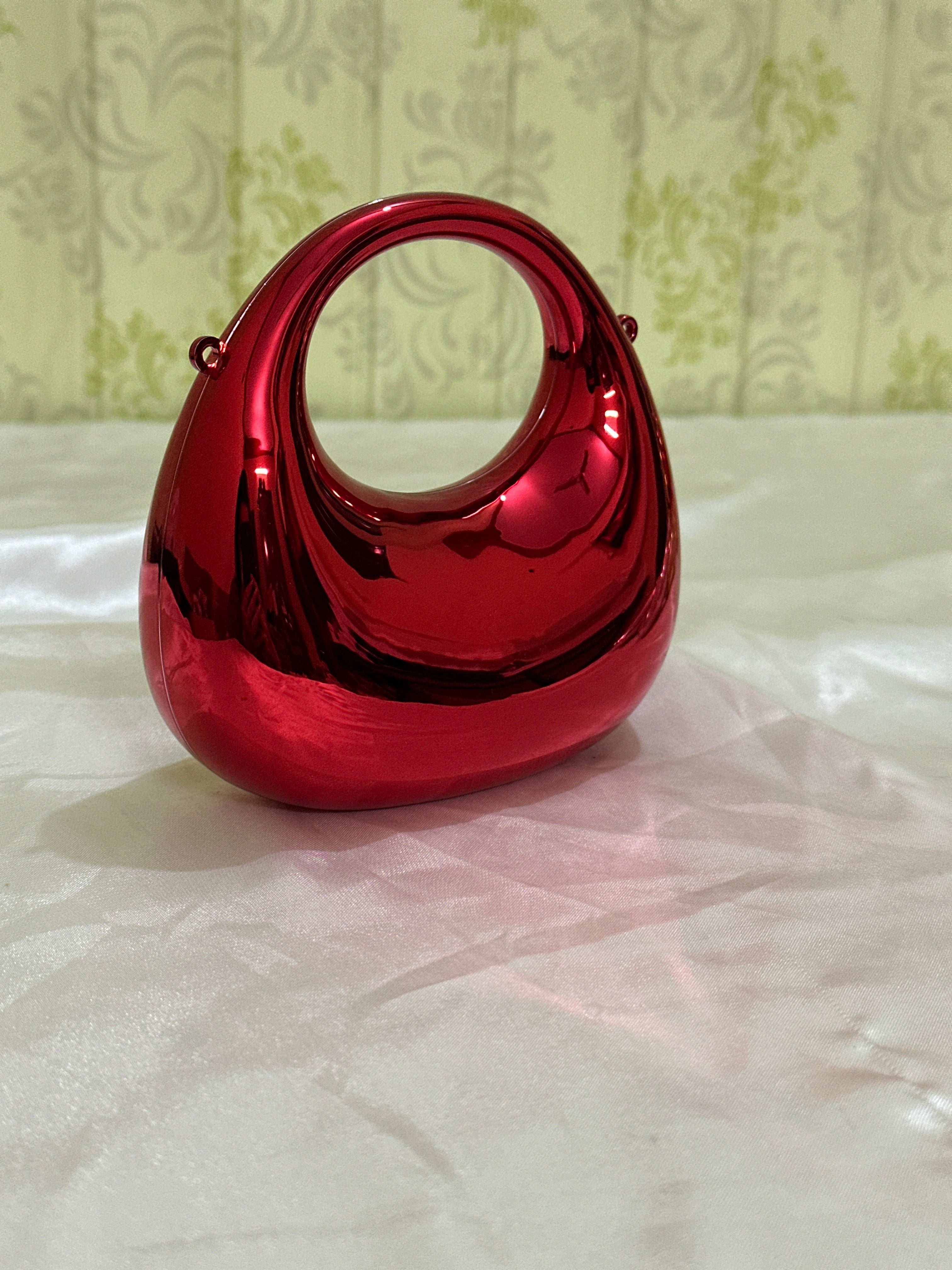 Mini acrylic cluches